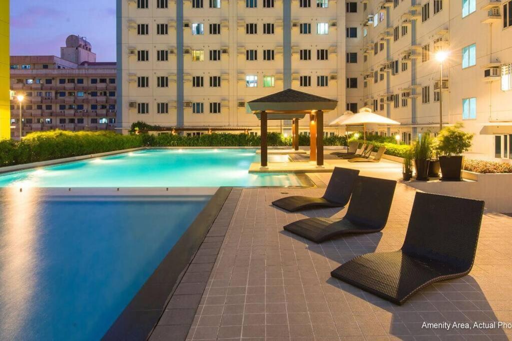 Huge A2J Executive Luxury 1Br Suite Near Abs Cbn, Gma Manila Dış mekan fotoğraf