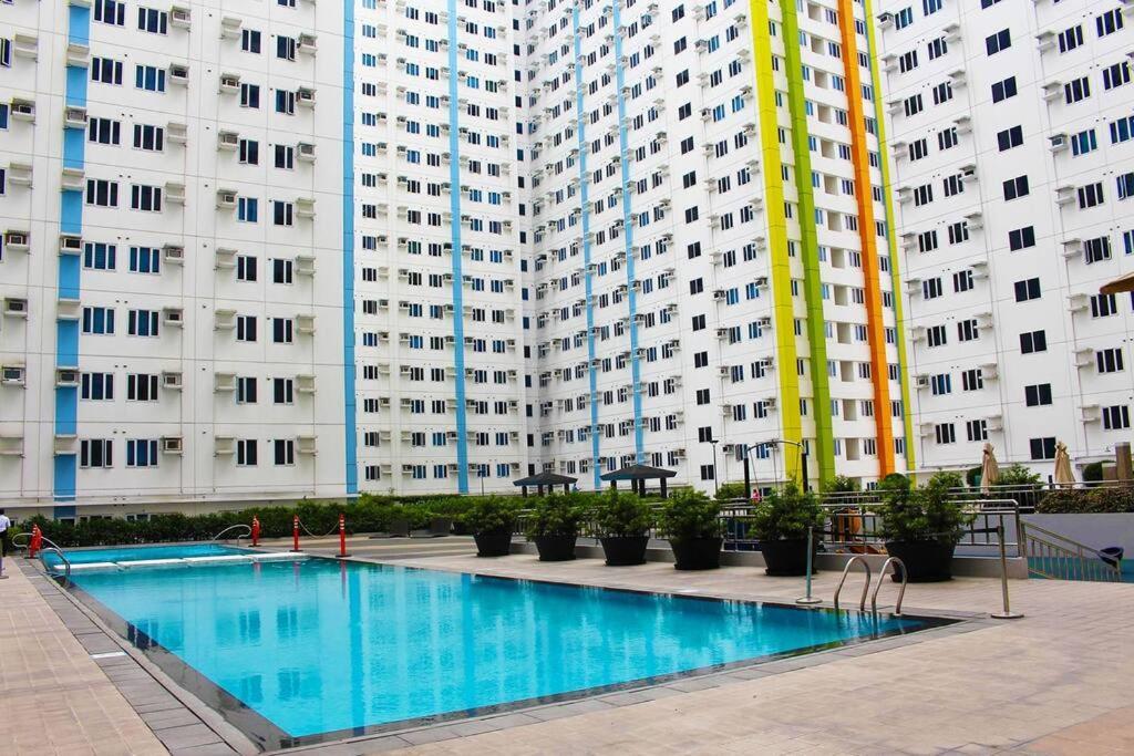 Huge A2J Executive Luxury 1Br Suite Near Abs Cbn, Gma Manila Dış mekan fotoğraf