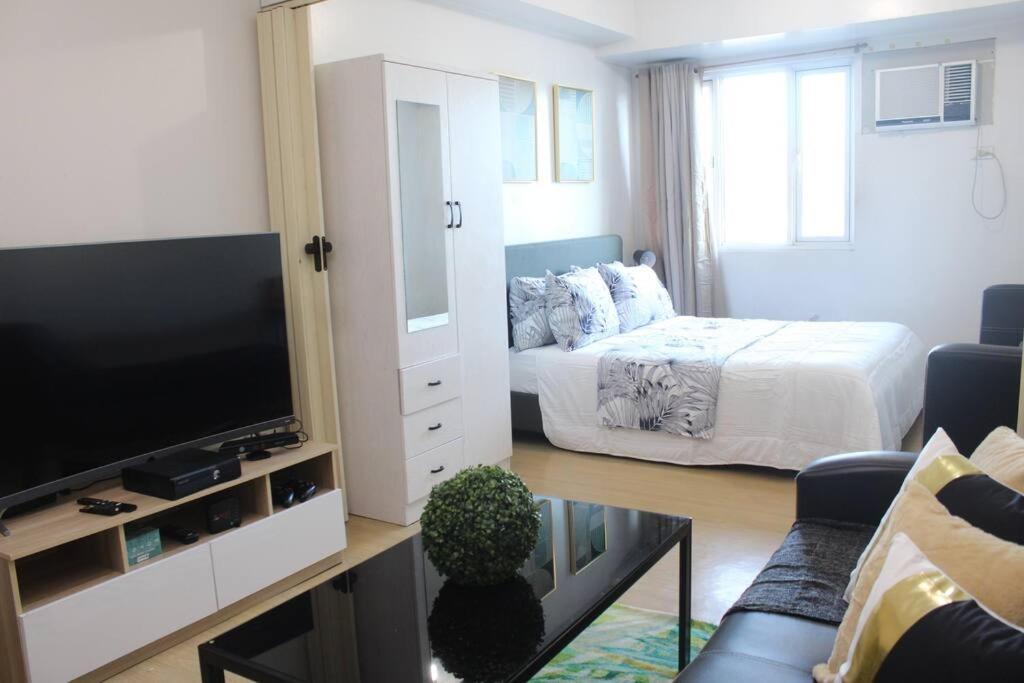 Huge A2J Executive Luxury 1Br Suite Near Abs Cbn, Gma Manila Dış mekan fotoğraf