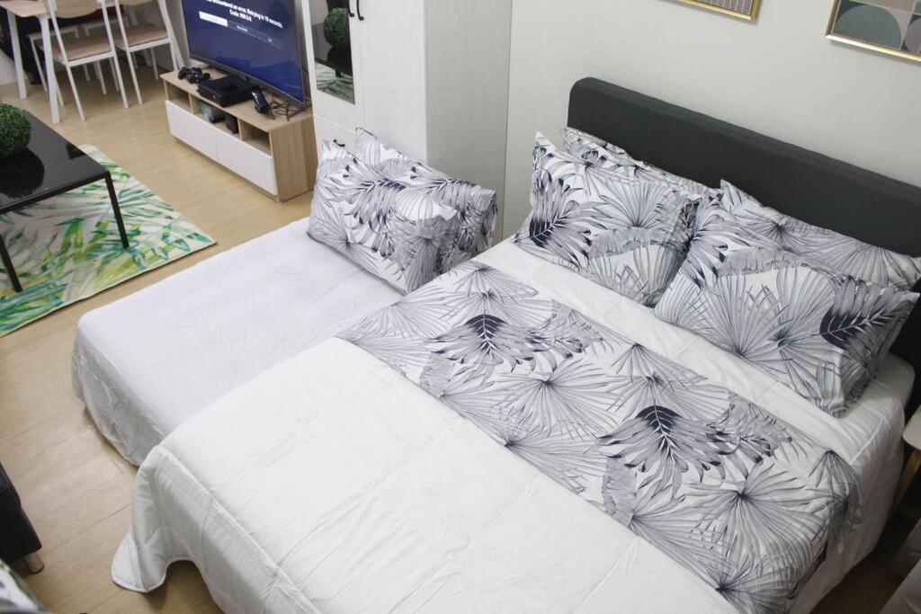Huge A2J Executive Luxury 1Br Suite Near Abs Cbn, Gma Manila Dış mekan fotoğraf